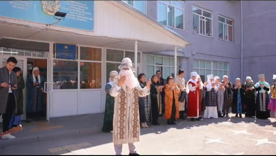 ​Түрксіб ауданының N142 жалпы білім беретін мектебінде 'Наурызнама" күнтізбесіне сәйкес Жыл басы - Наурыз мейрамы атап өтілді.