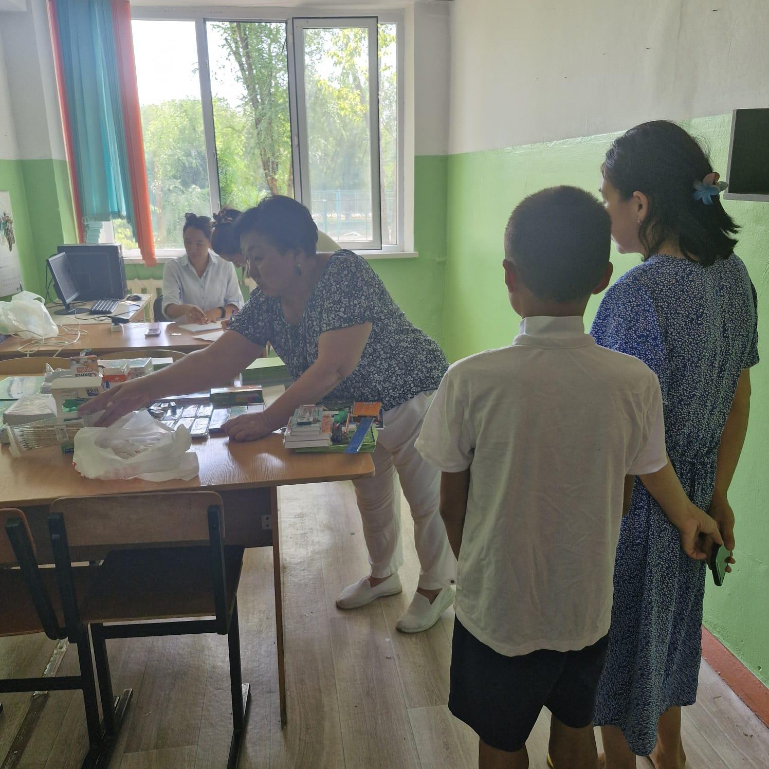 «Мектепке жол» – мейірімге толы акция.  Акция «Дорога в школу» — путь доброты