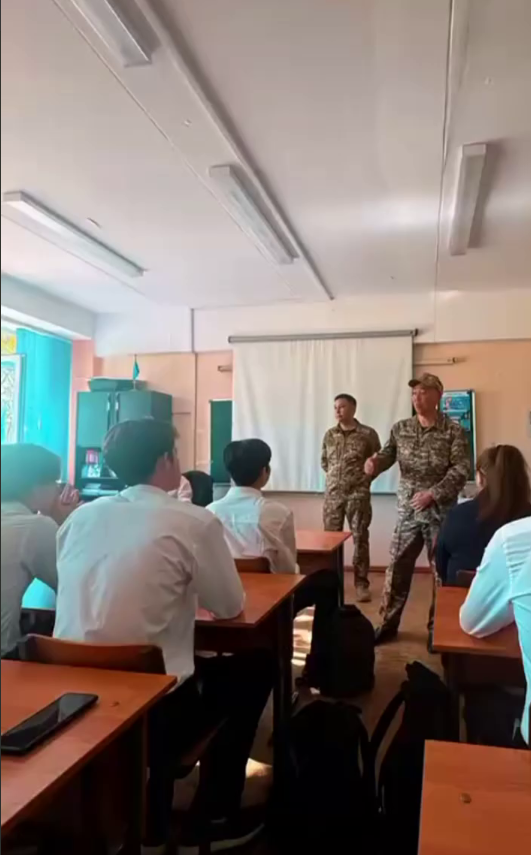 «Өрт қауіпсіздігі» және «Жер сілкінісі кезіндегі әрекеттер» тақырыбында түсіндіру жұмыстары. Профилактическая беседа по теме «Мир без огня» и «Действия при землетрясении»