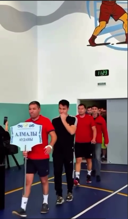 Мектептер арасындағы волейбол жарысы. Соревнования по волейболу среди школ.