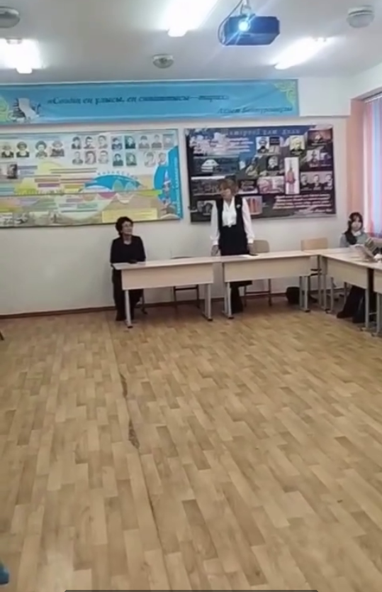 «Индустрияландыру: Қазақстан үшін даму ма, әлде қасірет пе?» тақырыбындағы дебат. Дебаты на тему «Индустриализация: развитие или трагедия для Казахстана?»