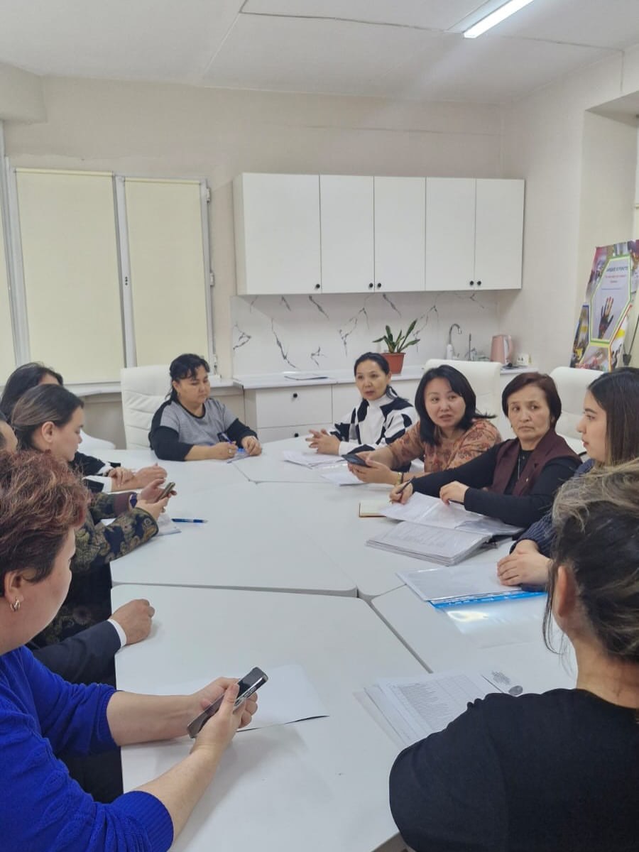 Балалардың құқықтарын қорғау орталығы мамандарының мектепке келуі.Визит специалистов Центра по защите прав детей.