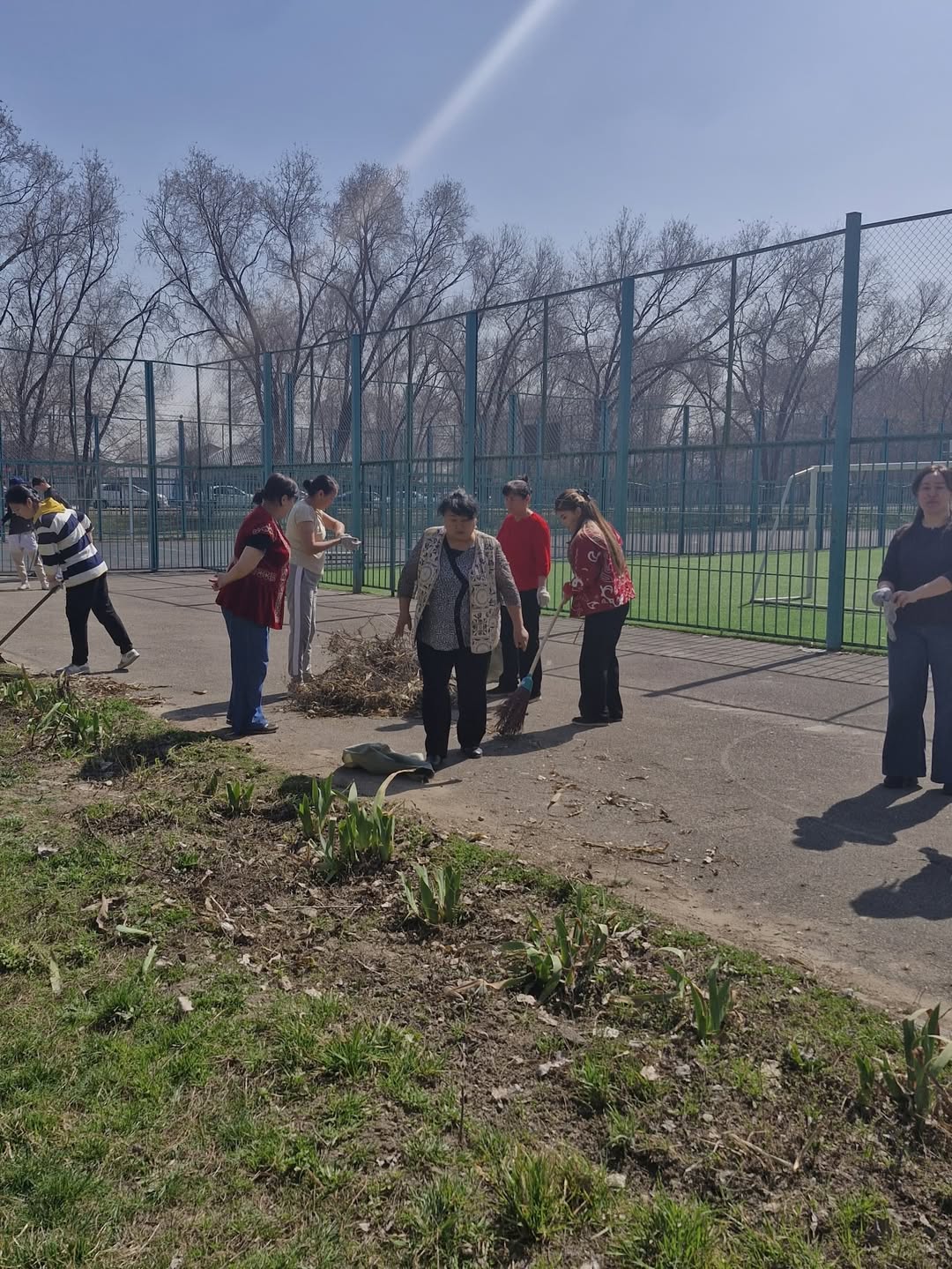 «Алматы – таза қала» экологиялық акциясы. Экологическая акция «Алматы – чистый город».