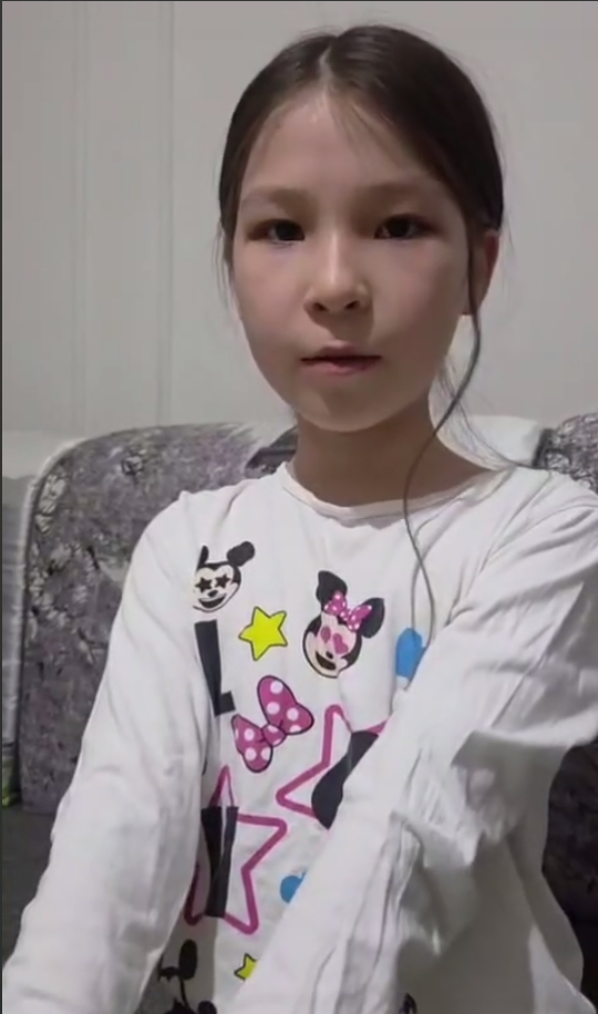 Кітаппен келген көктем. Весна с книгой.