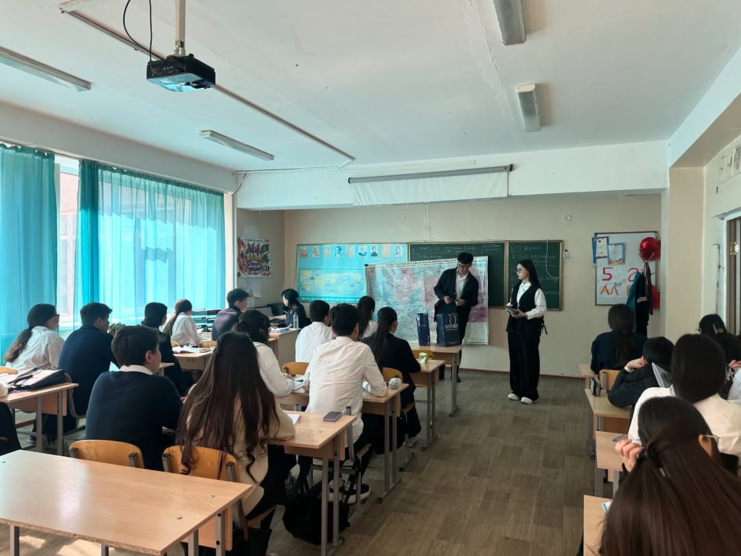 Almaty College ALT өкілдерімен кәсіби бағдар беру кездесуі. Профориентационная встреча с представителями Almaty College ALT.